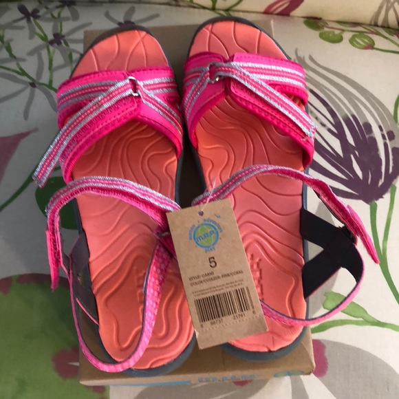 girls outdoor sandals